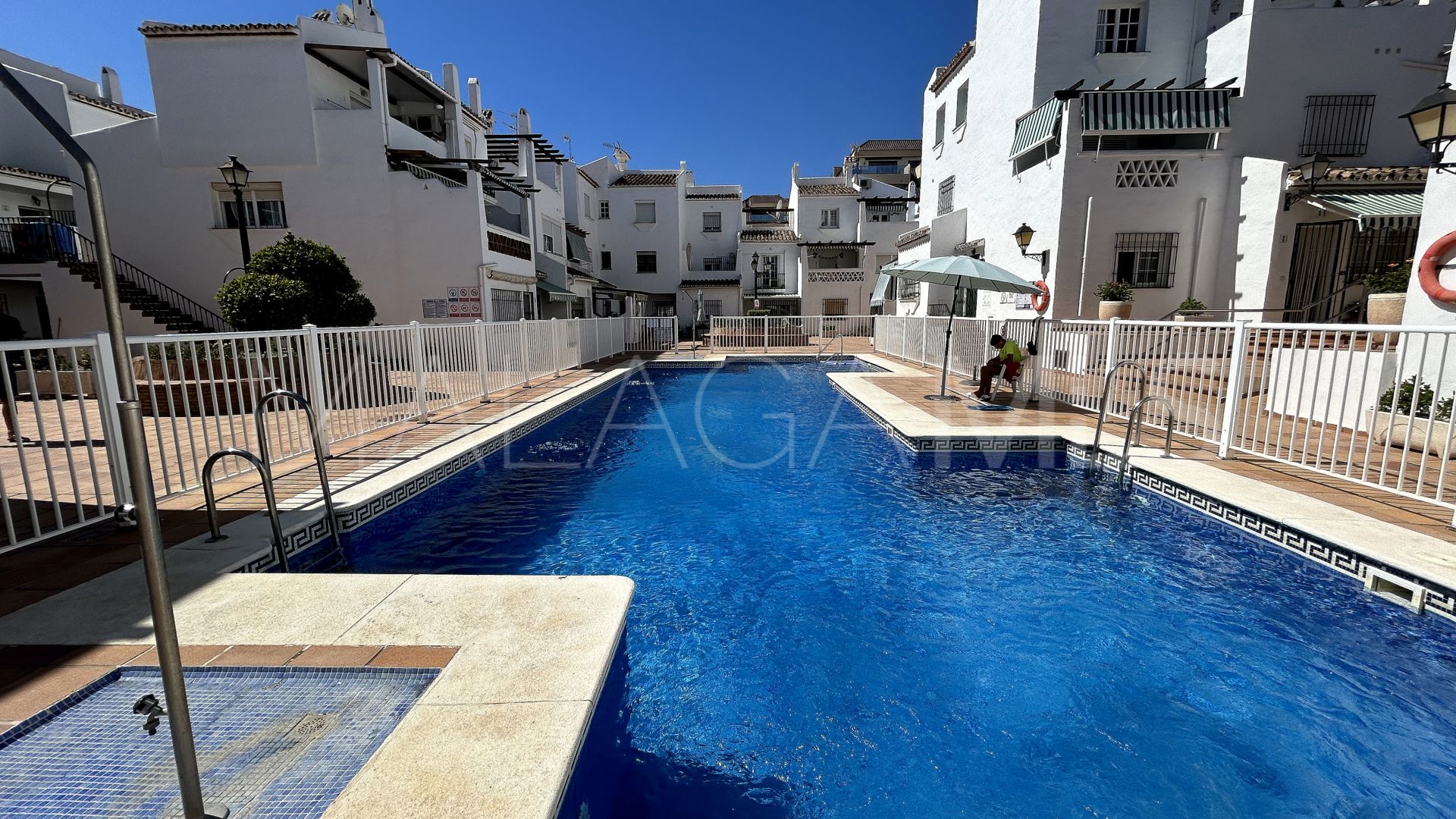 Buy Puerto La Duquesa apartment