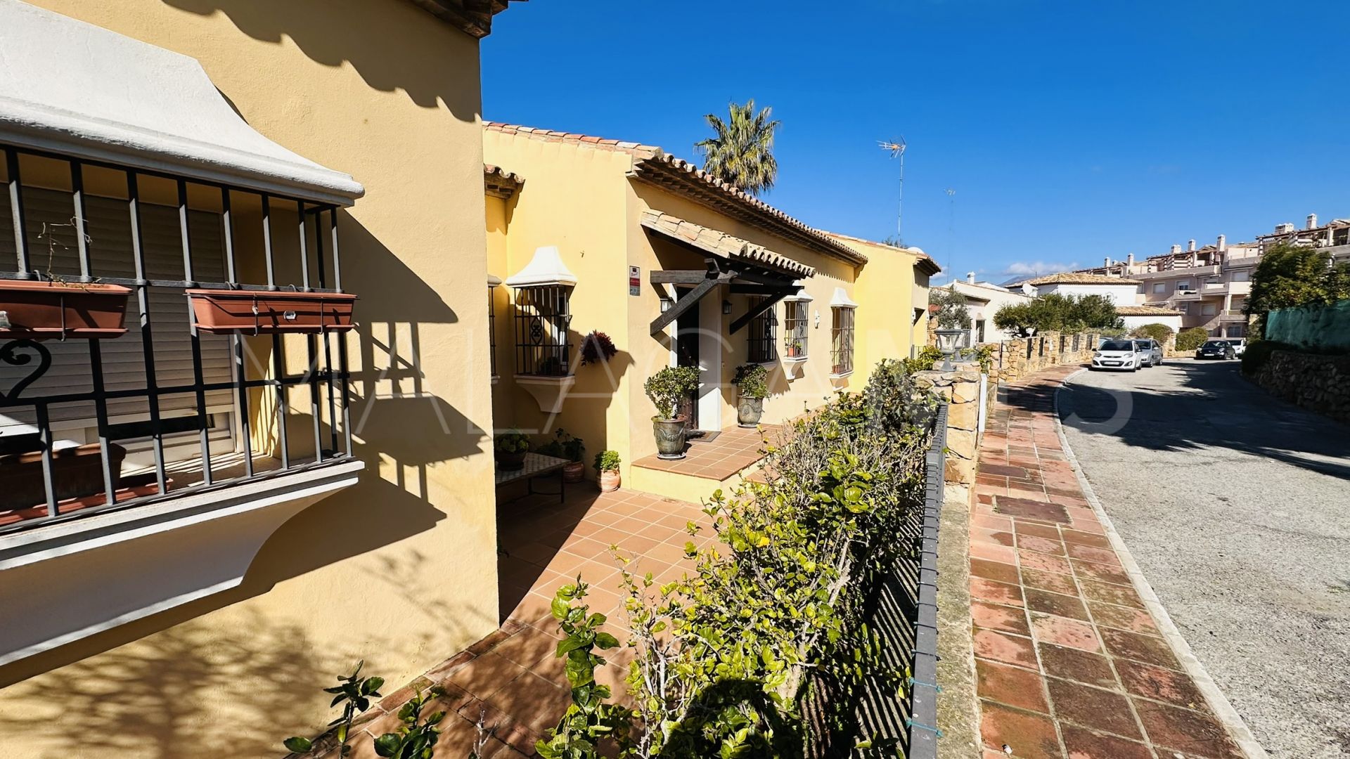 Villa for sale in La Duquesa Golf