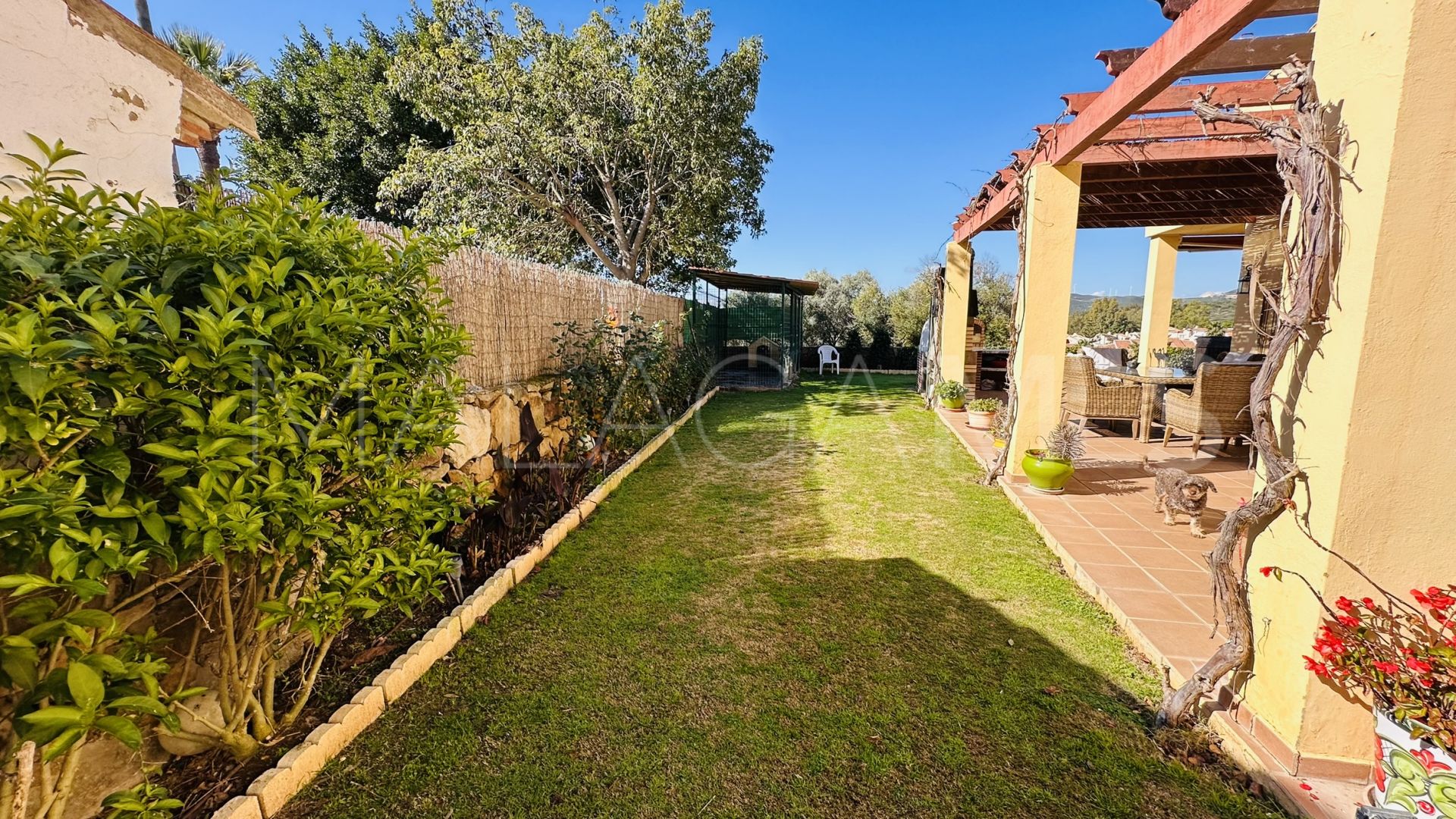 Villa for sale in La Duquesa Golf