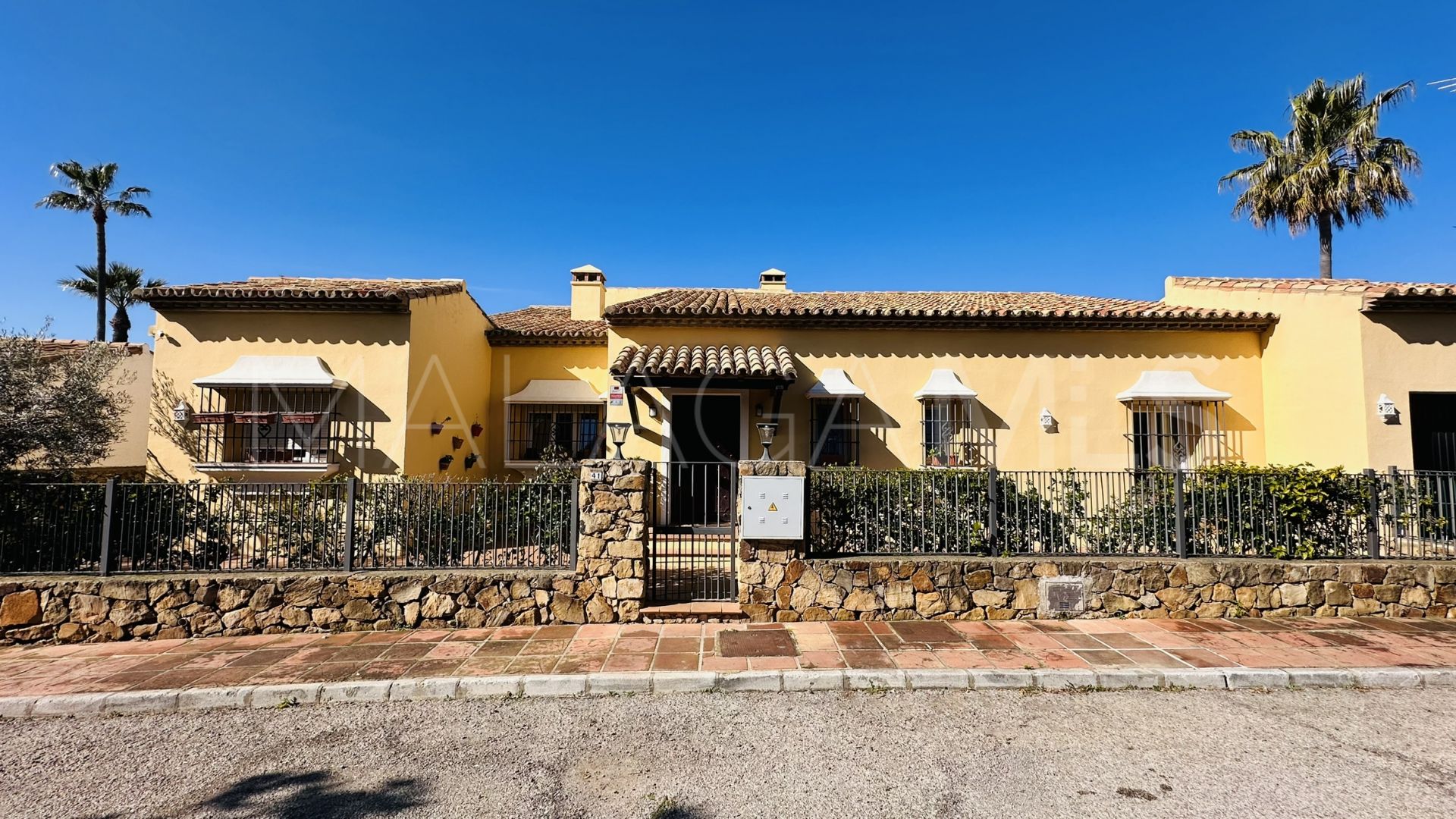Villa for sale in La Duquesa Golf