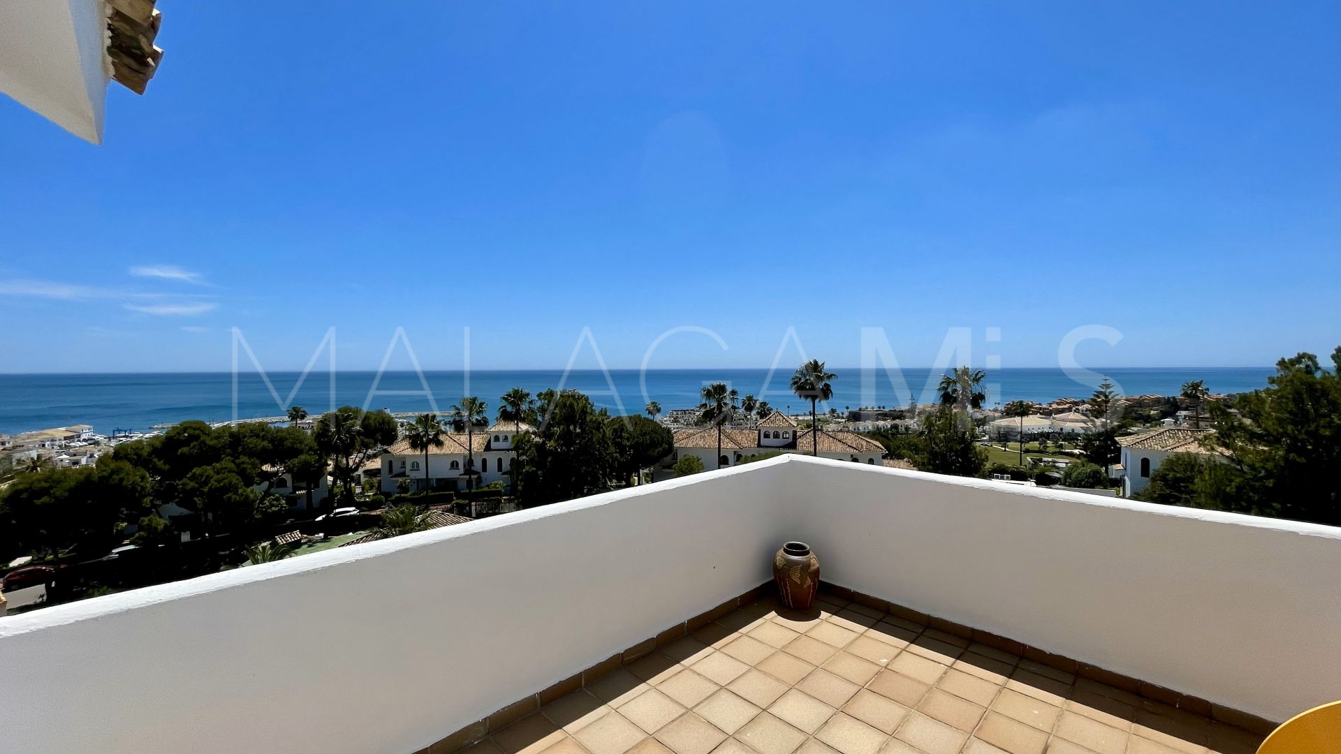 For sale duplex in Duquesa Suites
