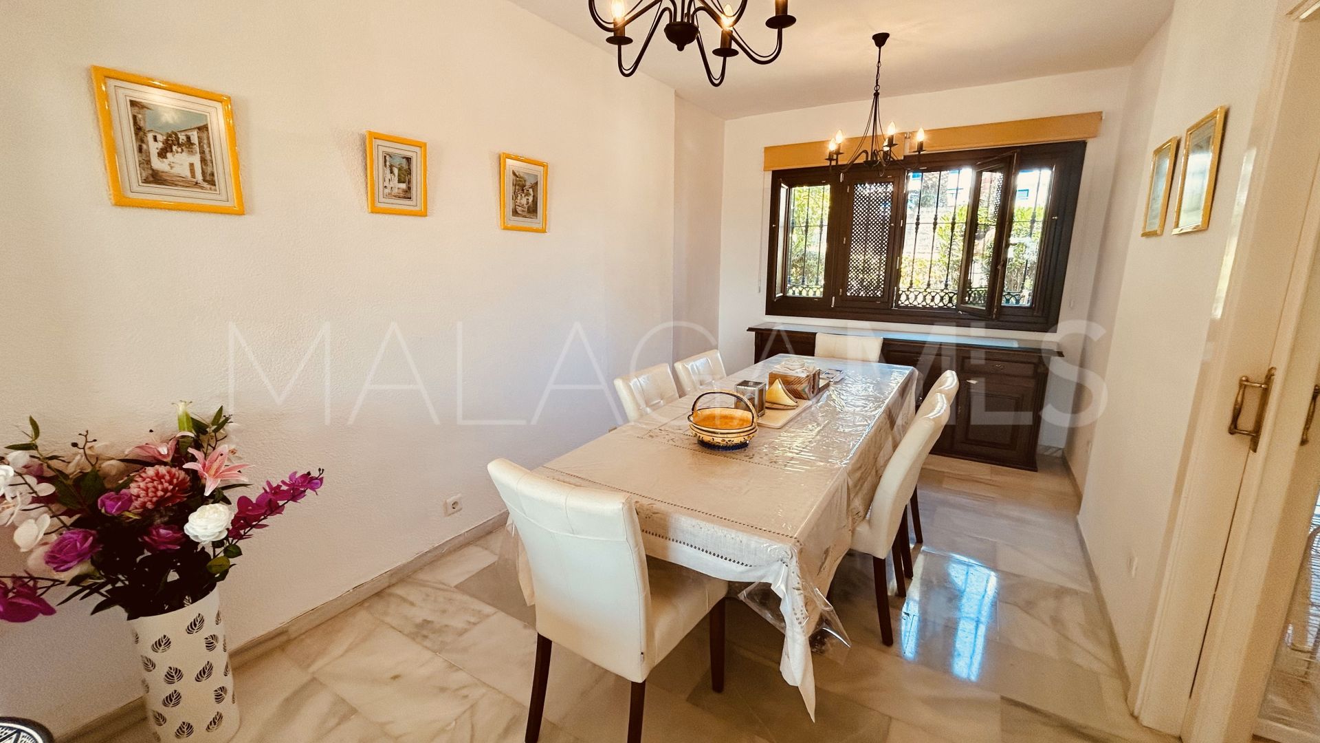 For sale semi detached house with 3 bedrooms in La Duquesa Golf