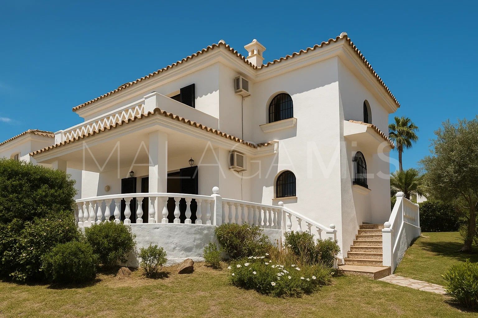 For sale semi detached house with 3 bedrooms in La Duquesa Golf