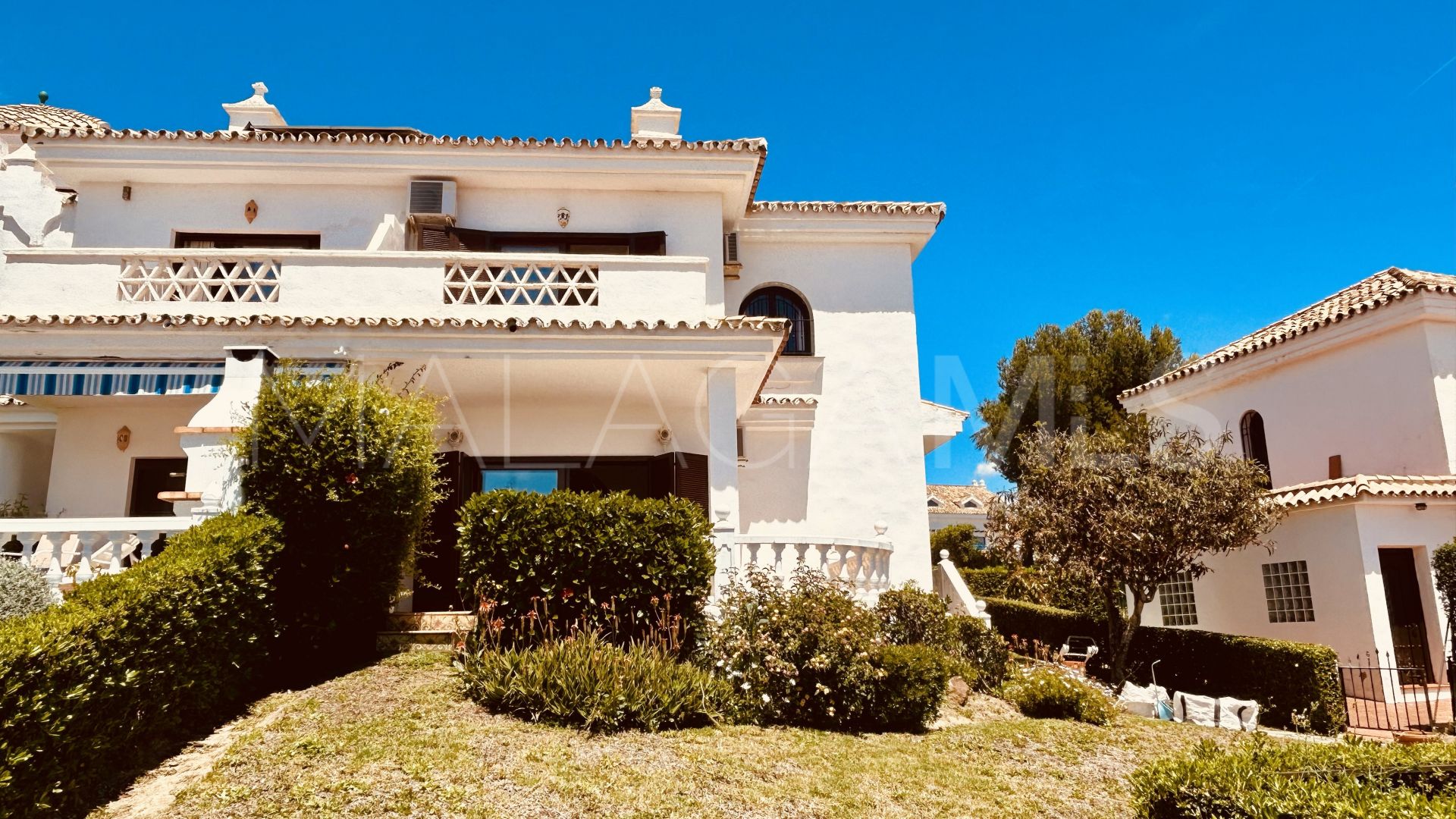 For sale semi detached house with 3 bedrooms in La Duquesa Golf