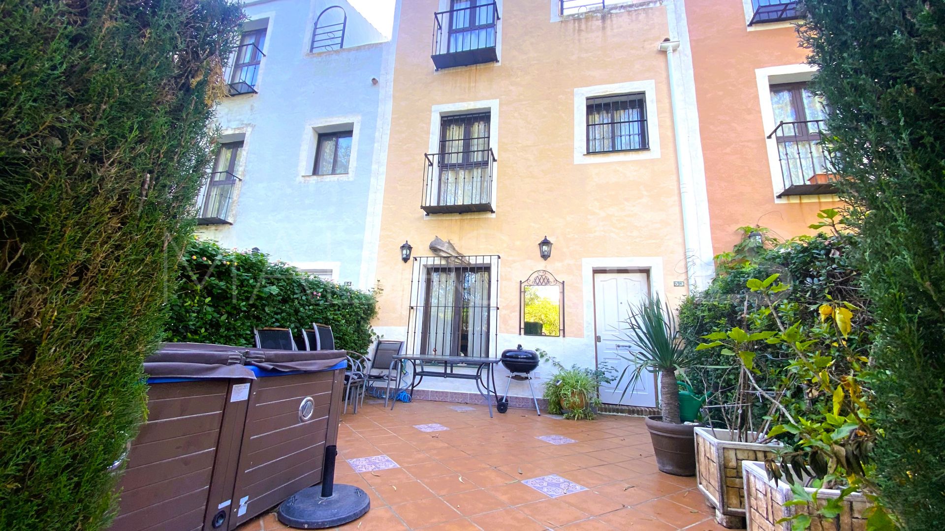 Radhus for sale in Bahia de Casares