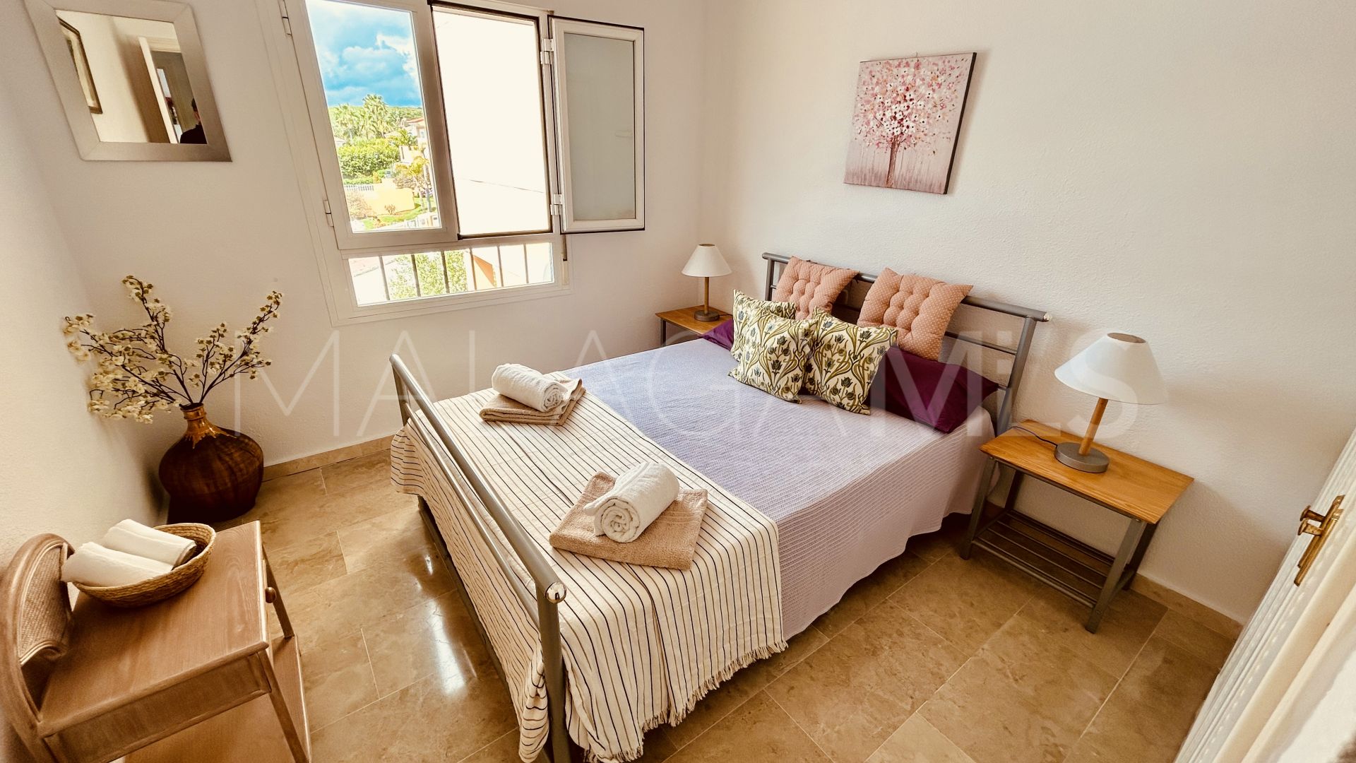 Adosado for sale in La Duquesa Golf de 3 bedrooms