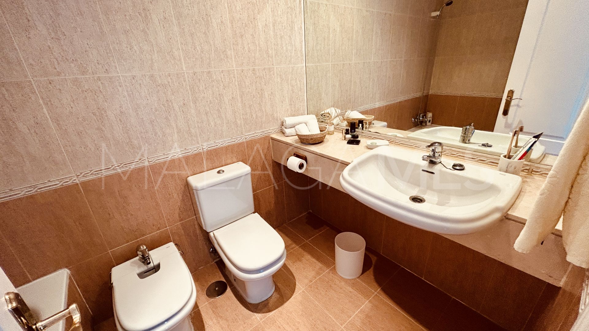 Adosado for sale in La Duquesa Golf de 3 bedrooms