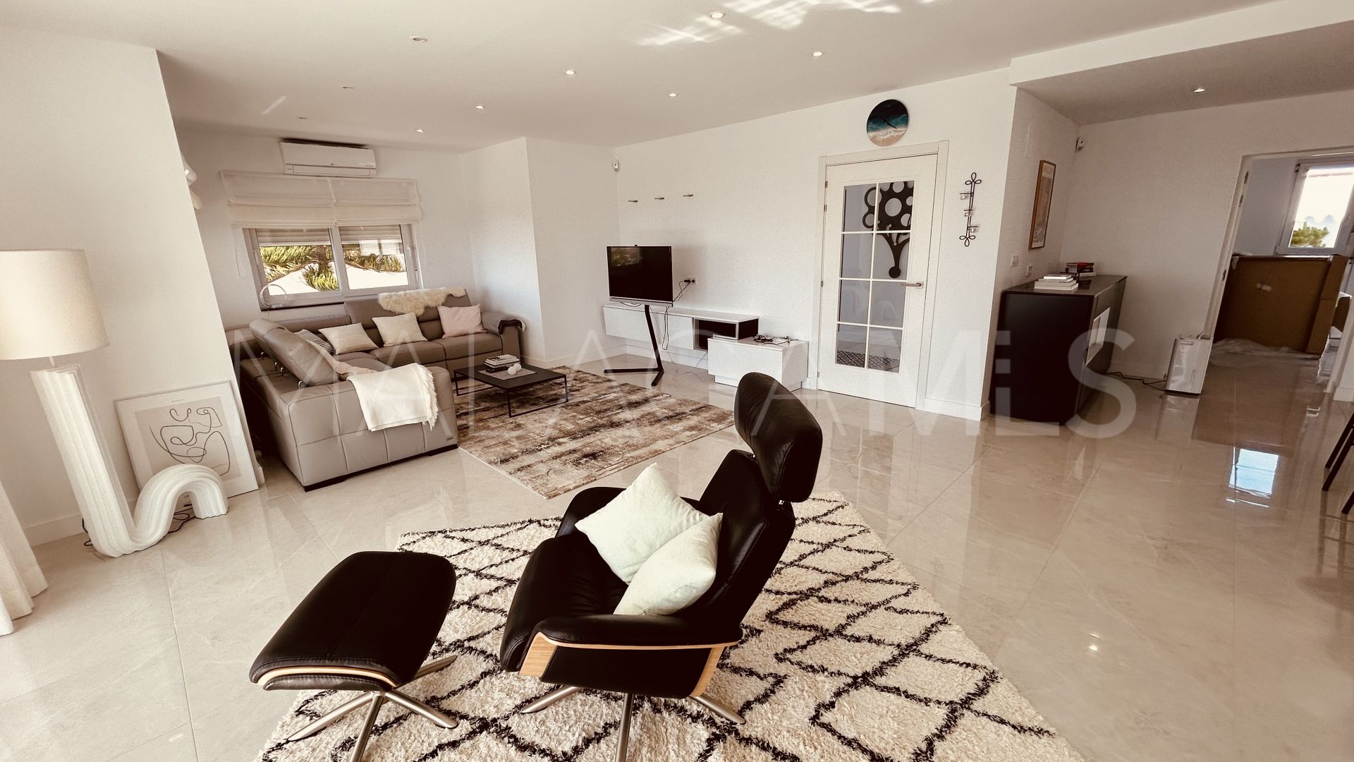 For sale 4 bedrooms villa in Hacienda Guadalupe
