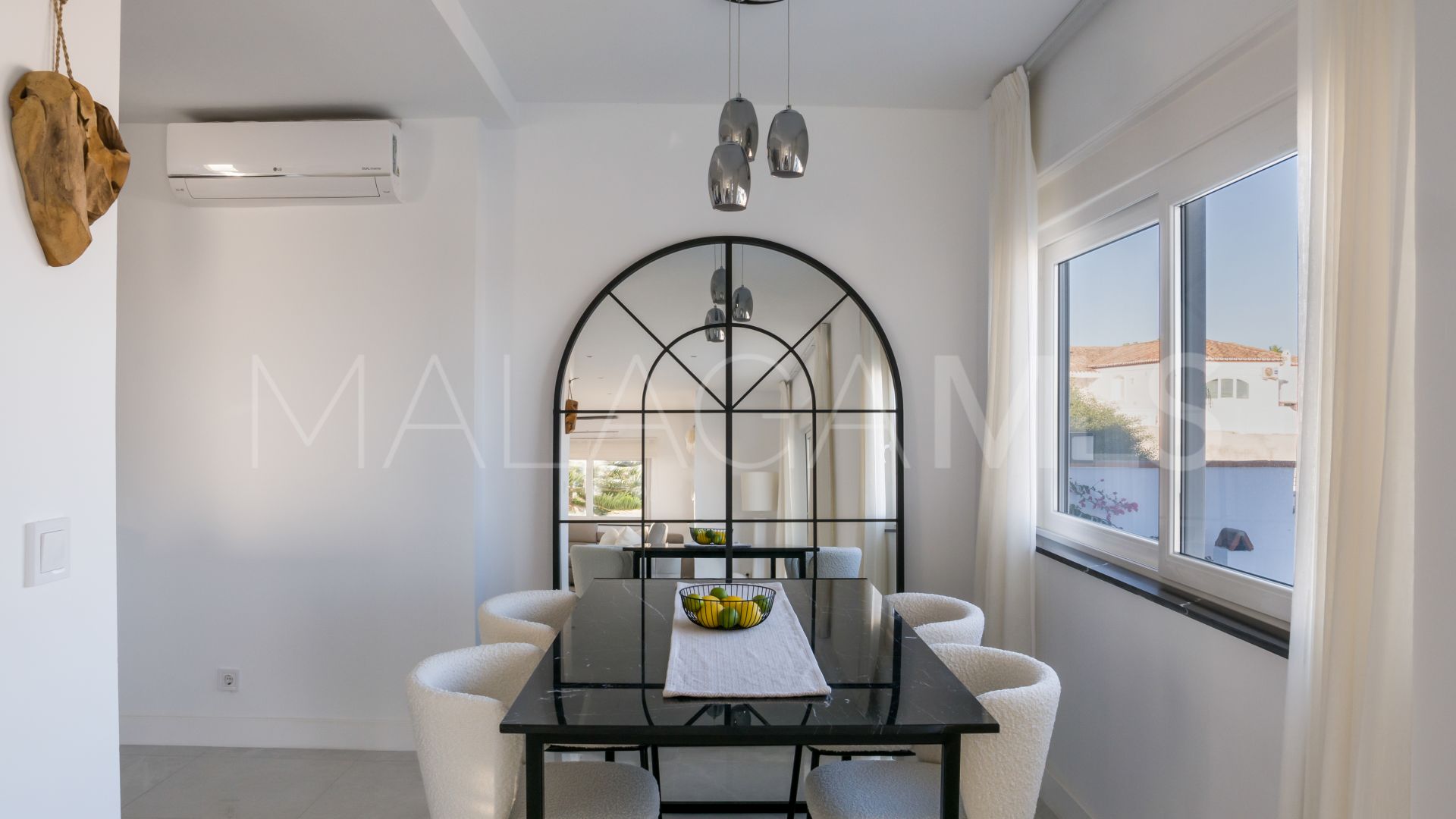 Villa for sale in Hacienda Guadalupe