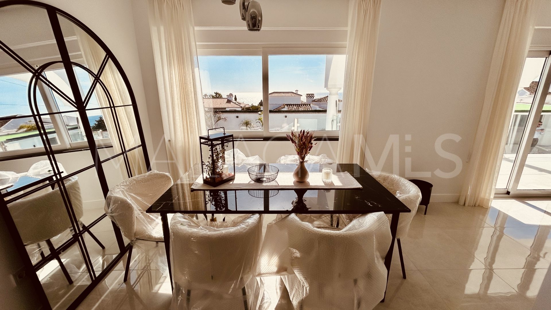 For sale 4 bedrooms villa in Hacienda Guadalupe