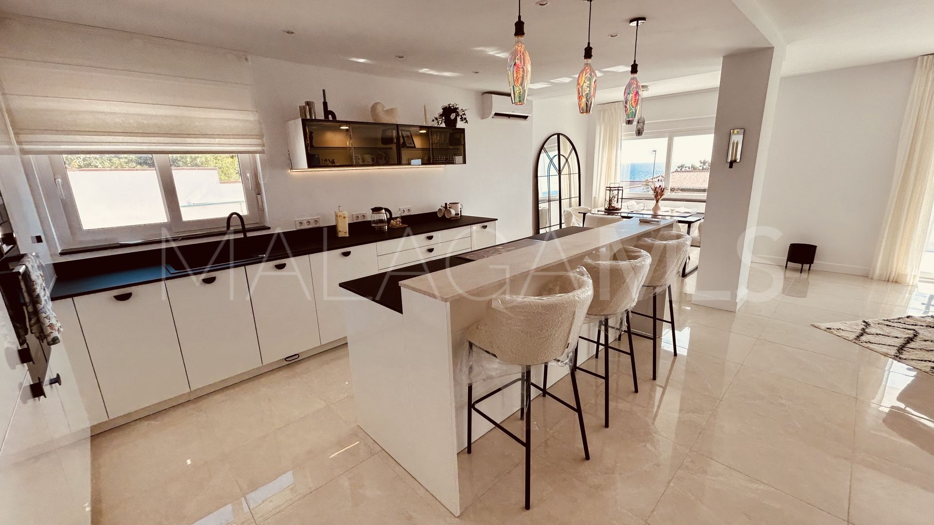 For sale 4 bedrooms villa in Hacienda Guadalupe