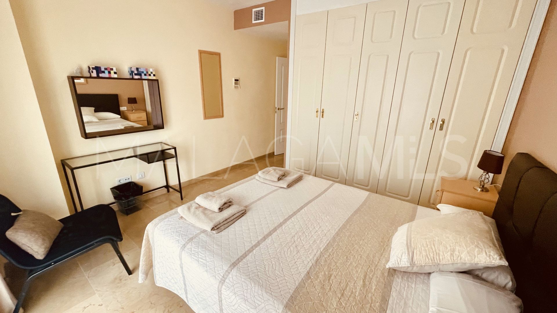 Se vende duplex de 2 bedrooms in Marina Real