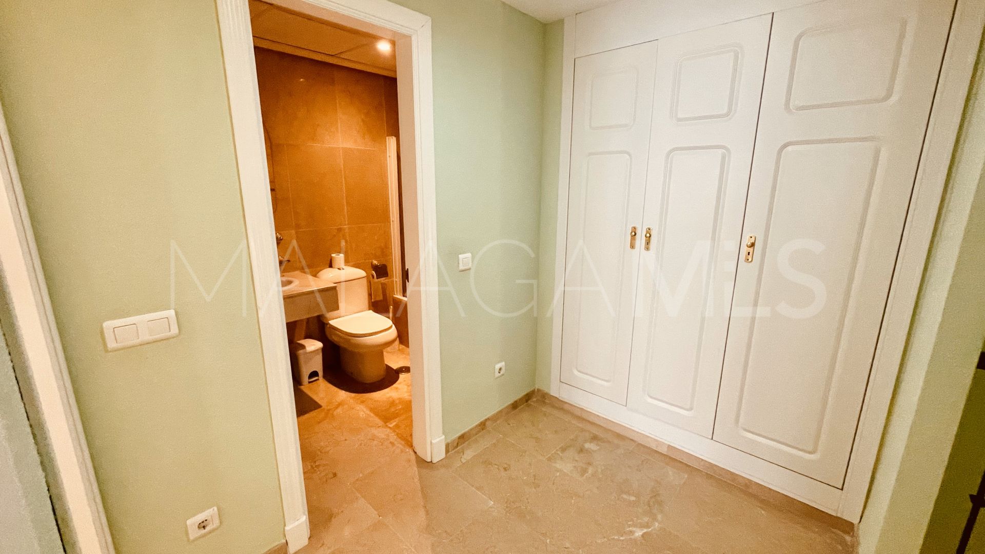 Se vende duplex de 2 bedrooms in Marina Real