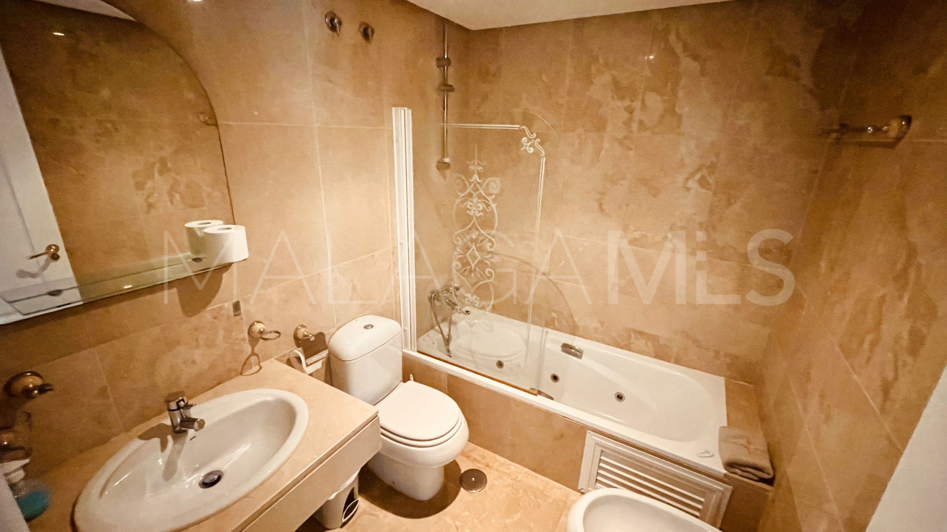 Se vende duplex de 2 bedrooms in Marina Real