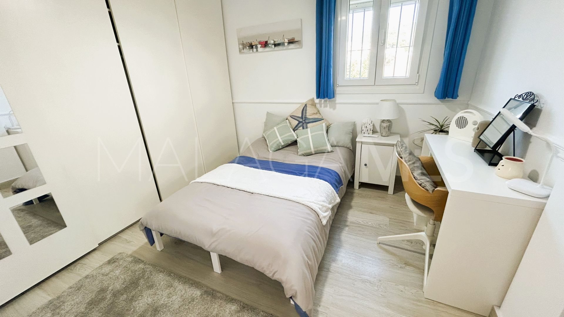 For sale Puerto La Duquesa duplex penthouse with 2 bedrooms