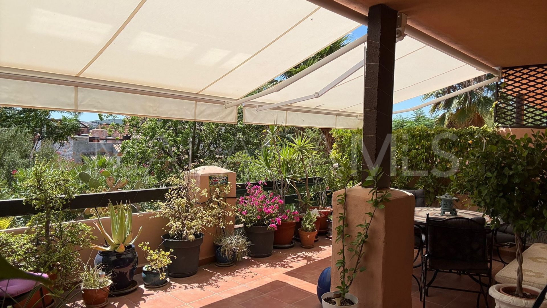 Markplanslägenhet for sale in Casares del Sol - Casares Golf