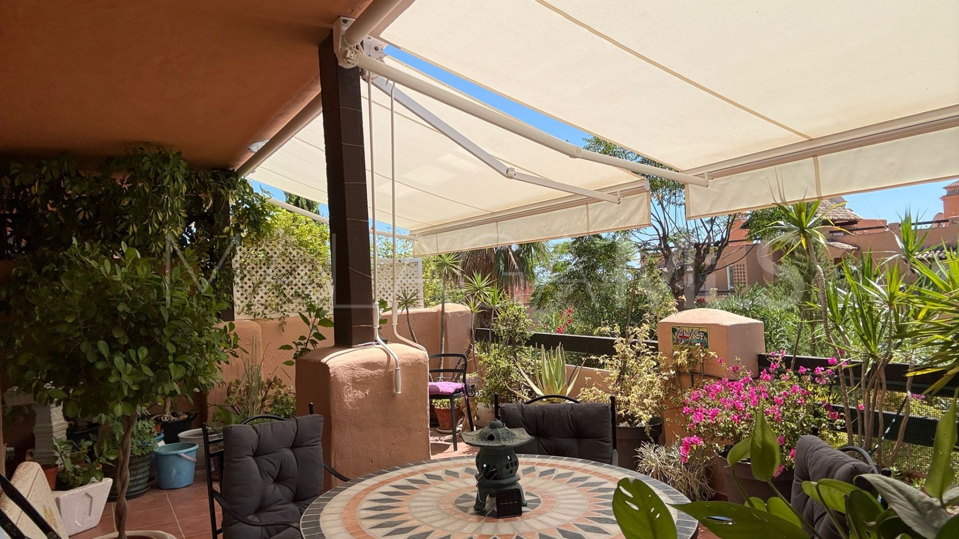 Markplanslägenhet for sale in Casares del Sol - Casares Golf
