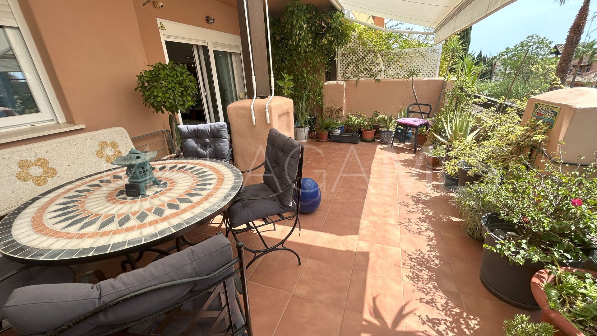 Markplanslägenhet for sale in Casares del Sol - Casares Golf