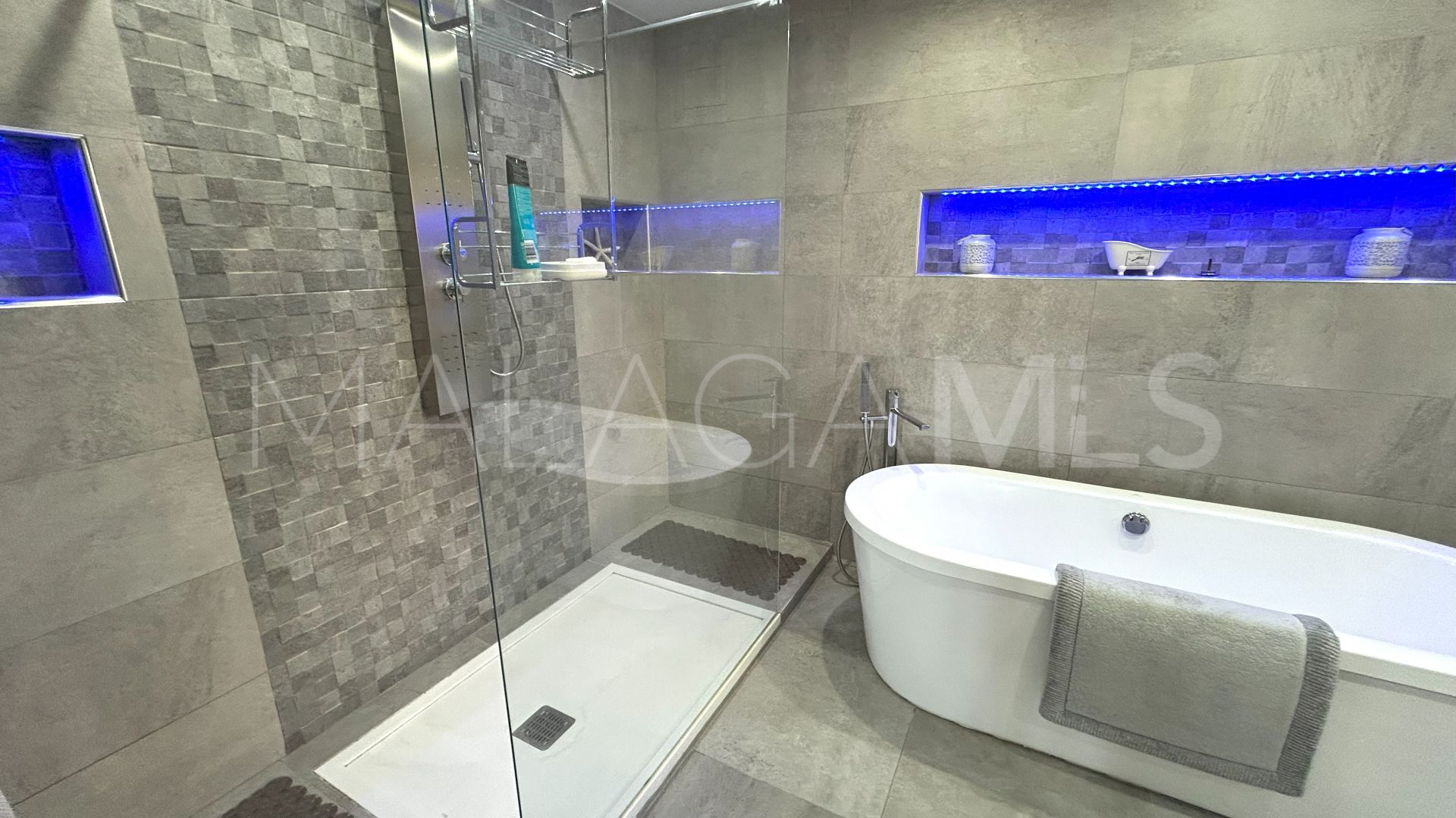 La Duquesa Golf, apartamento for sale de 3 bedrooms