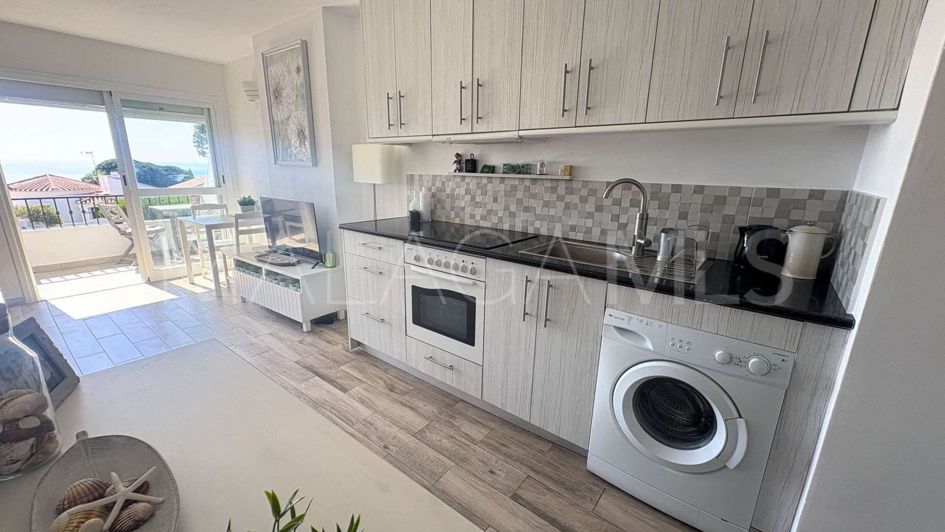 Buy apartment in Hacienda Guadalupe