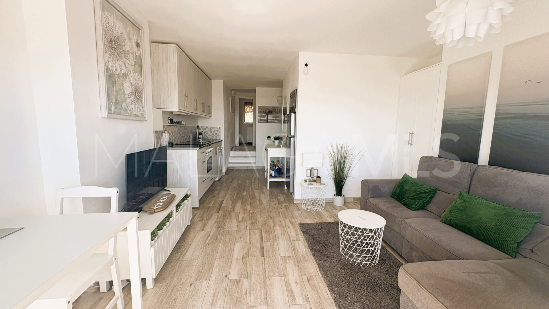 Buy apartment in Hacienda Guadalupe