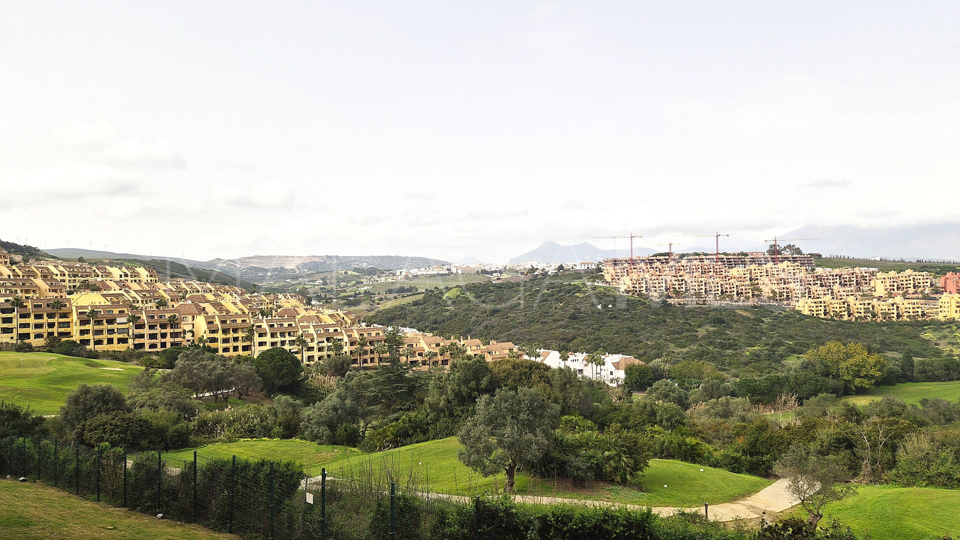 Appartement rez de chaussée for sale in La Duquesa Golf