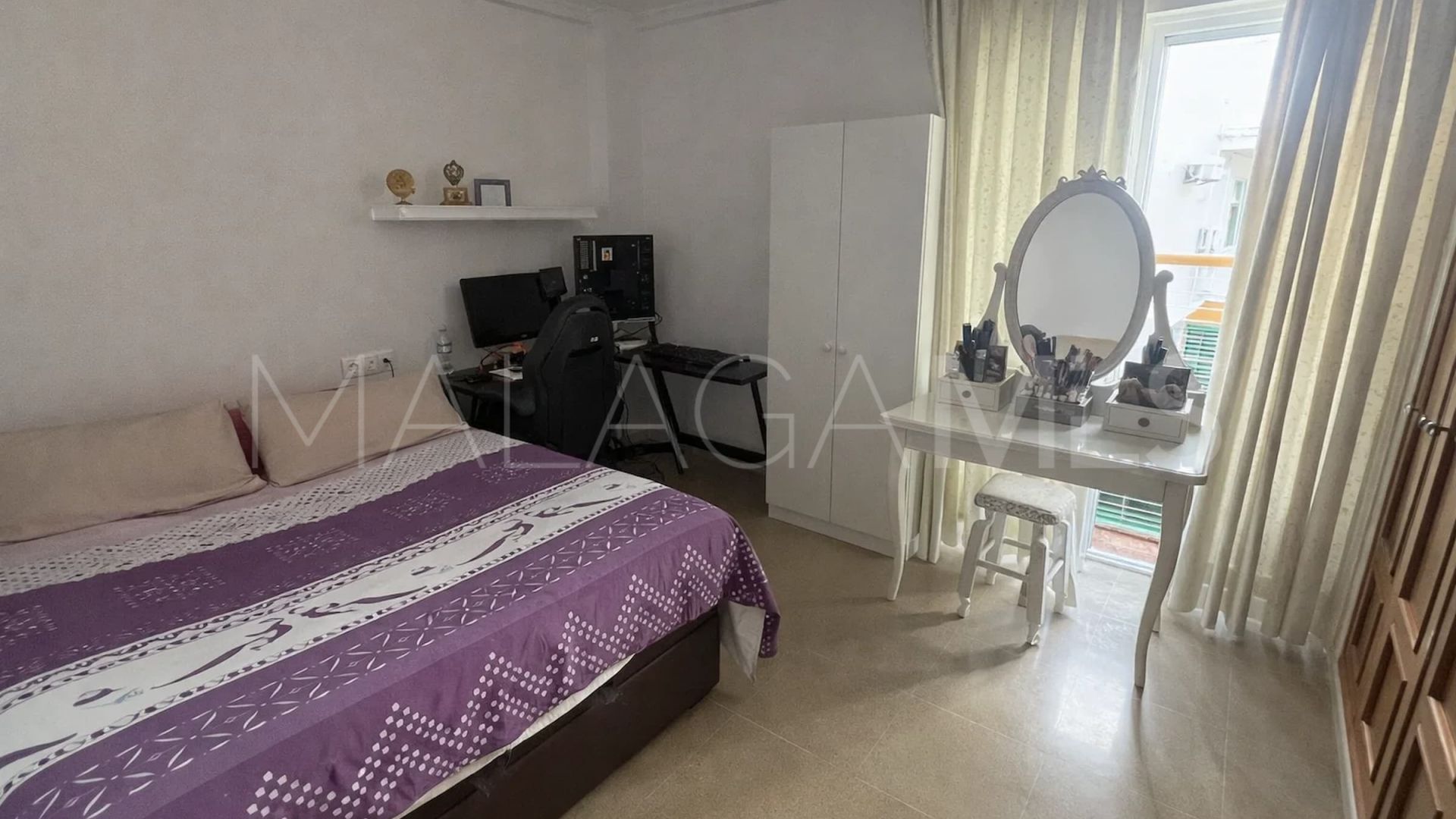 Se vende apartamento de 3 bedrooms in Estepona Centro