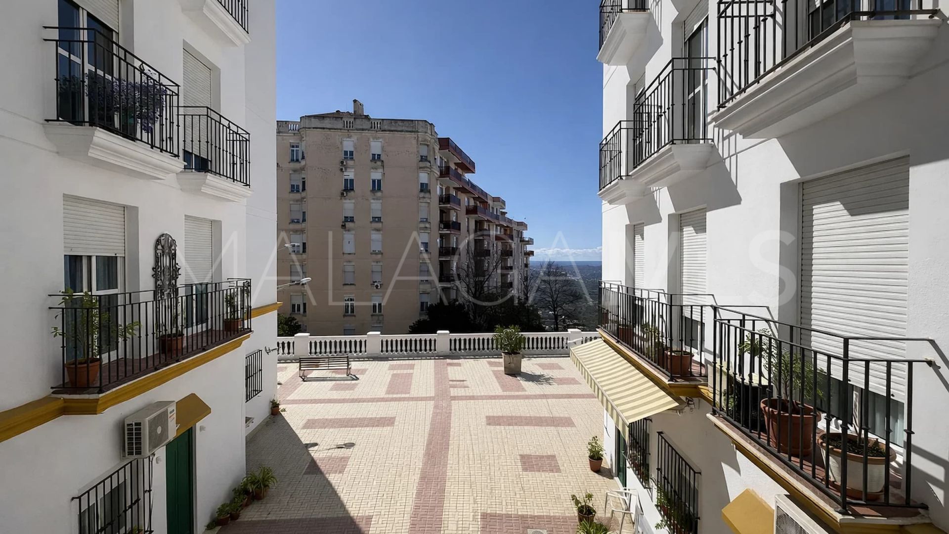 Se vende apartamento de 3 bedrooms in Estepona Centro