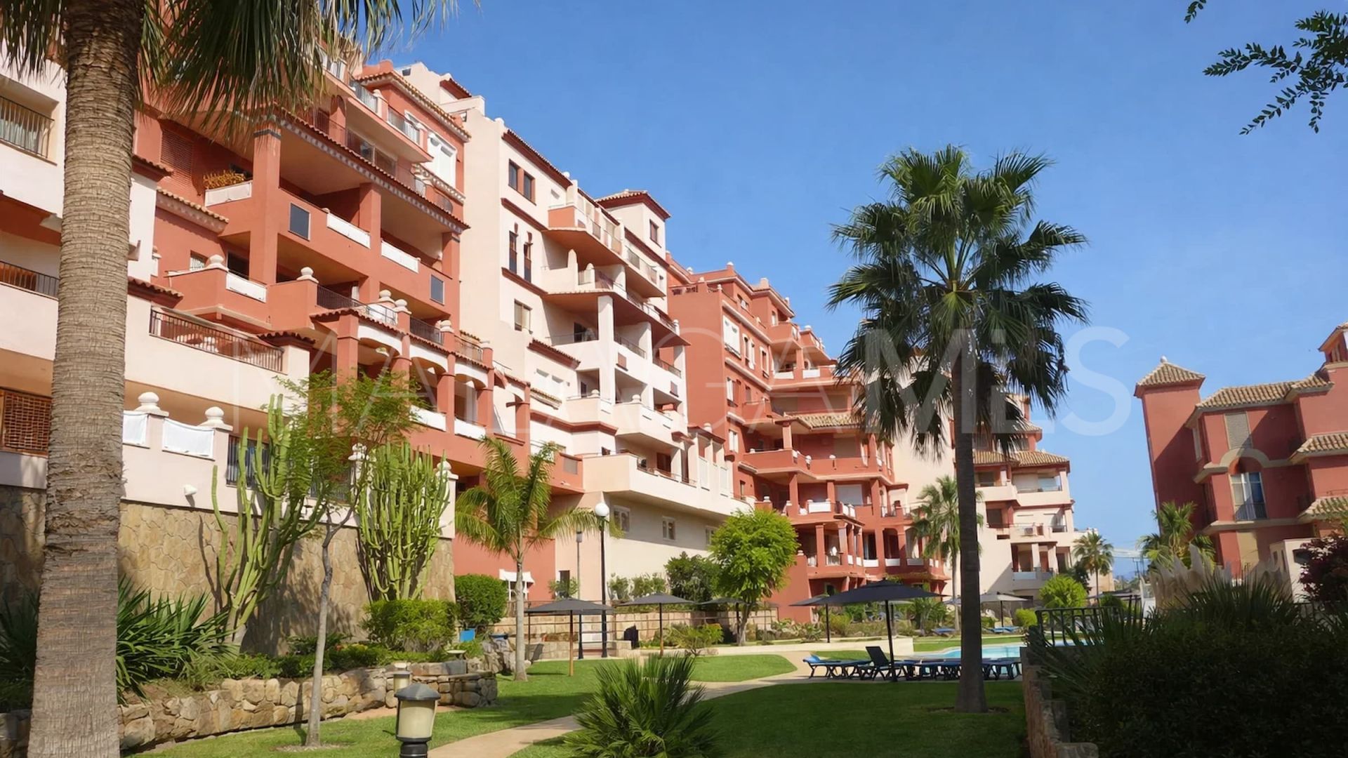 Appartement rez de chaussée for sale in Duquesa Regent