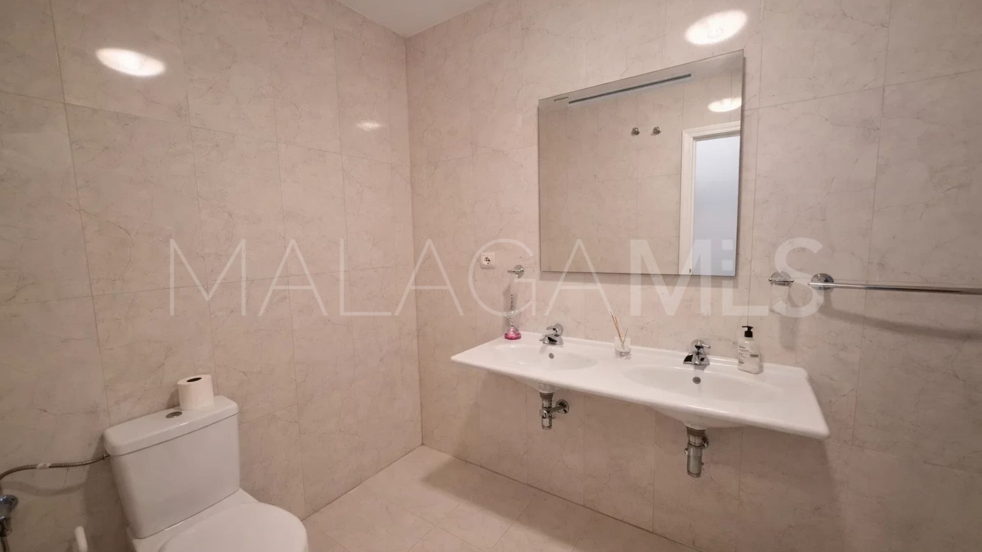 Appartement rez de chaussée for sale in Duquesa Regent