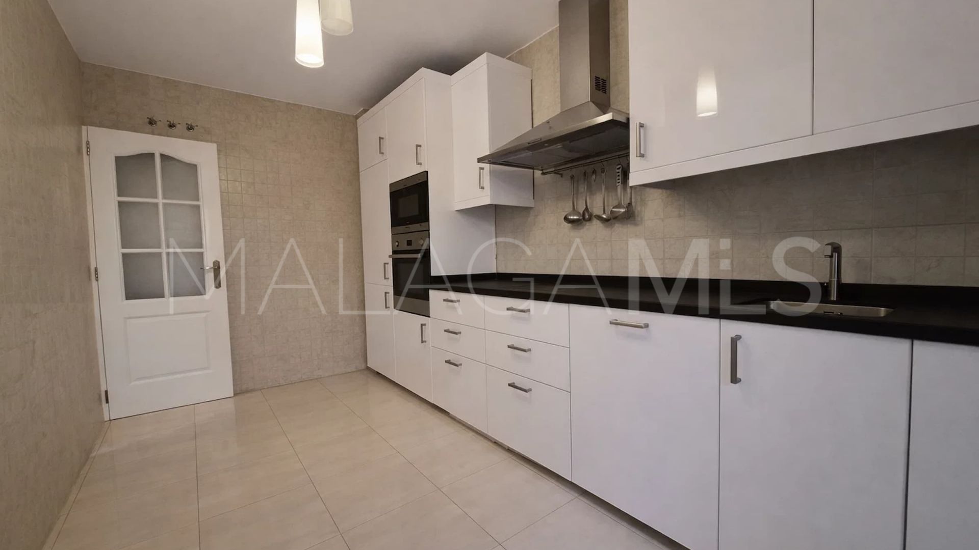 Appartement rez de chaussée for sale in Duquesa Regent