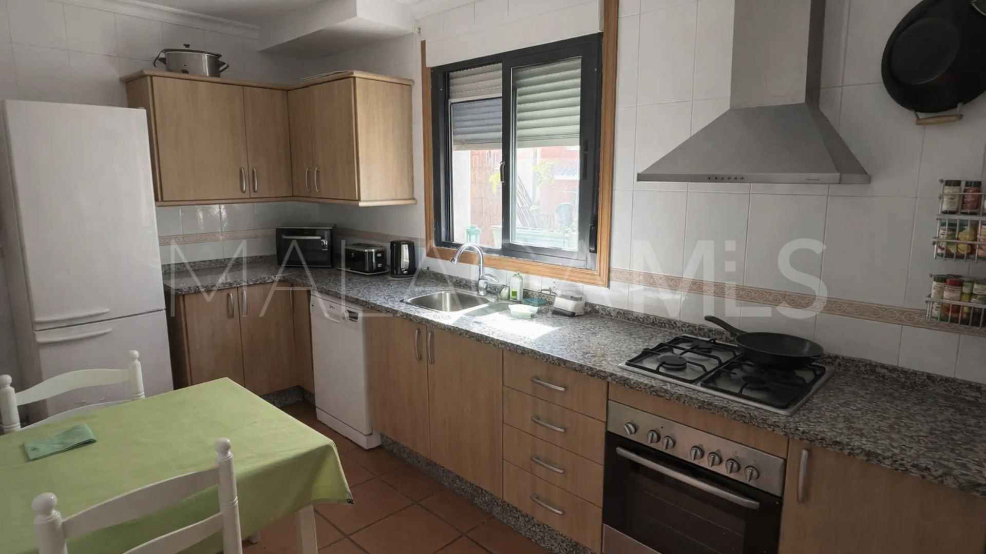 Villa for sale in Sabinillas