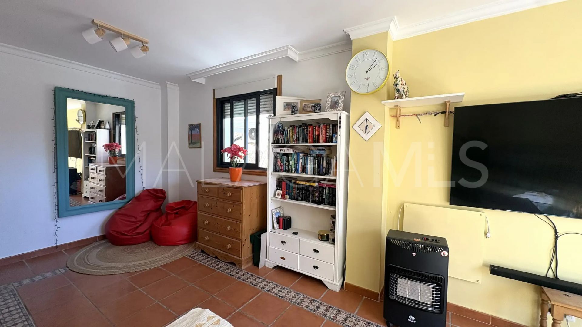 Villa for sale in Sabinillas