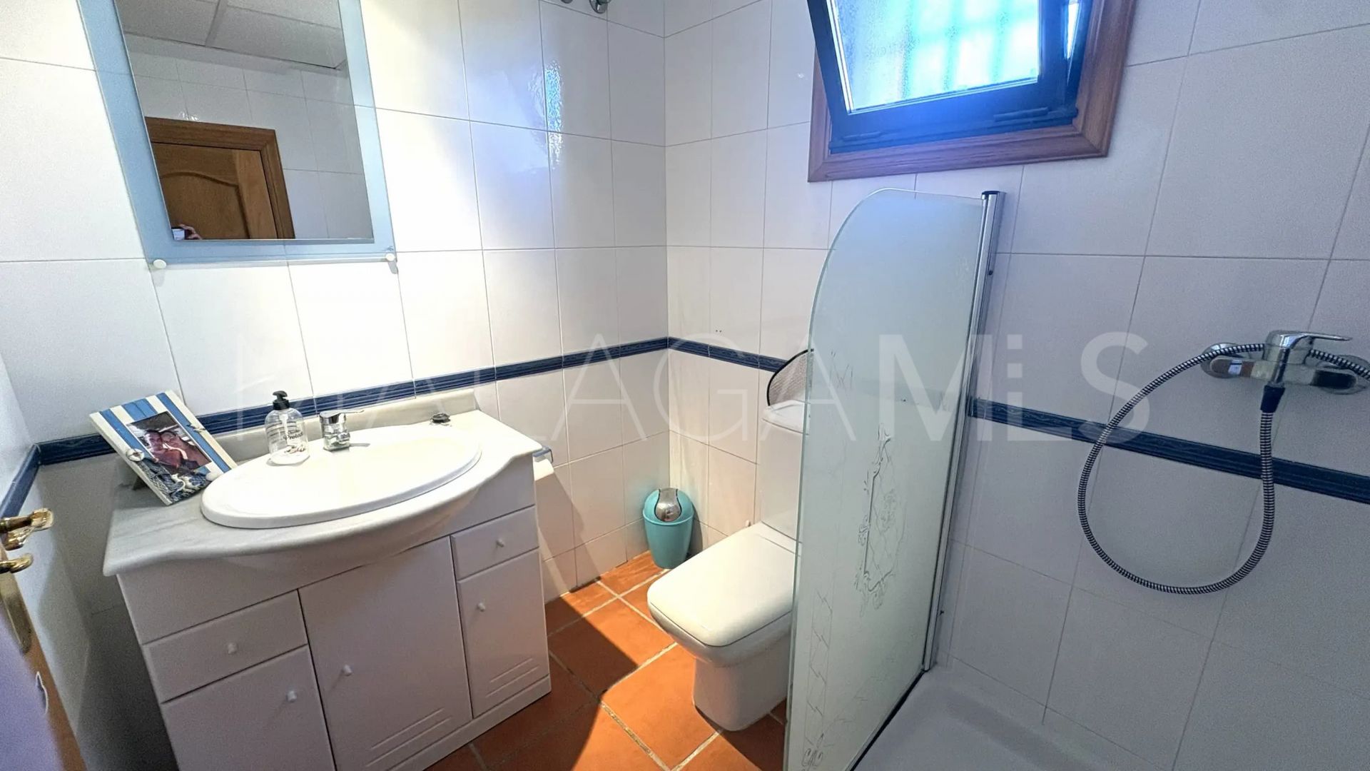 Villa for sale in Sabinillas