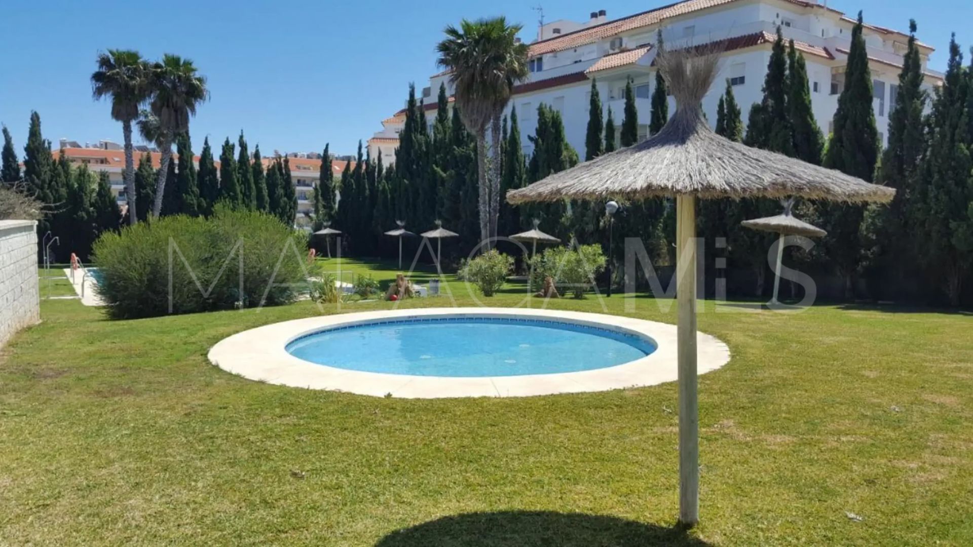 Villa for sale in Sabinillas
