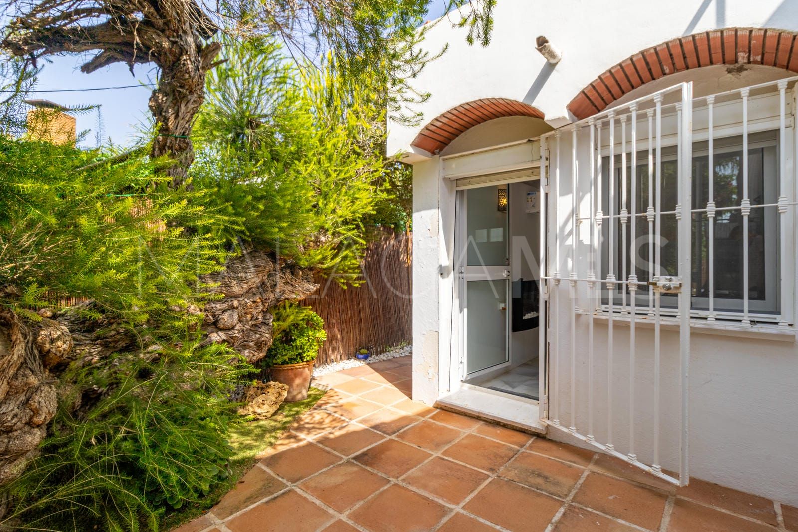 Se vende adosado de 3 bedrooms in Bahia Dorada