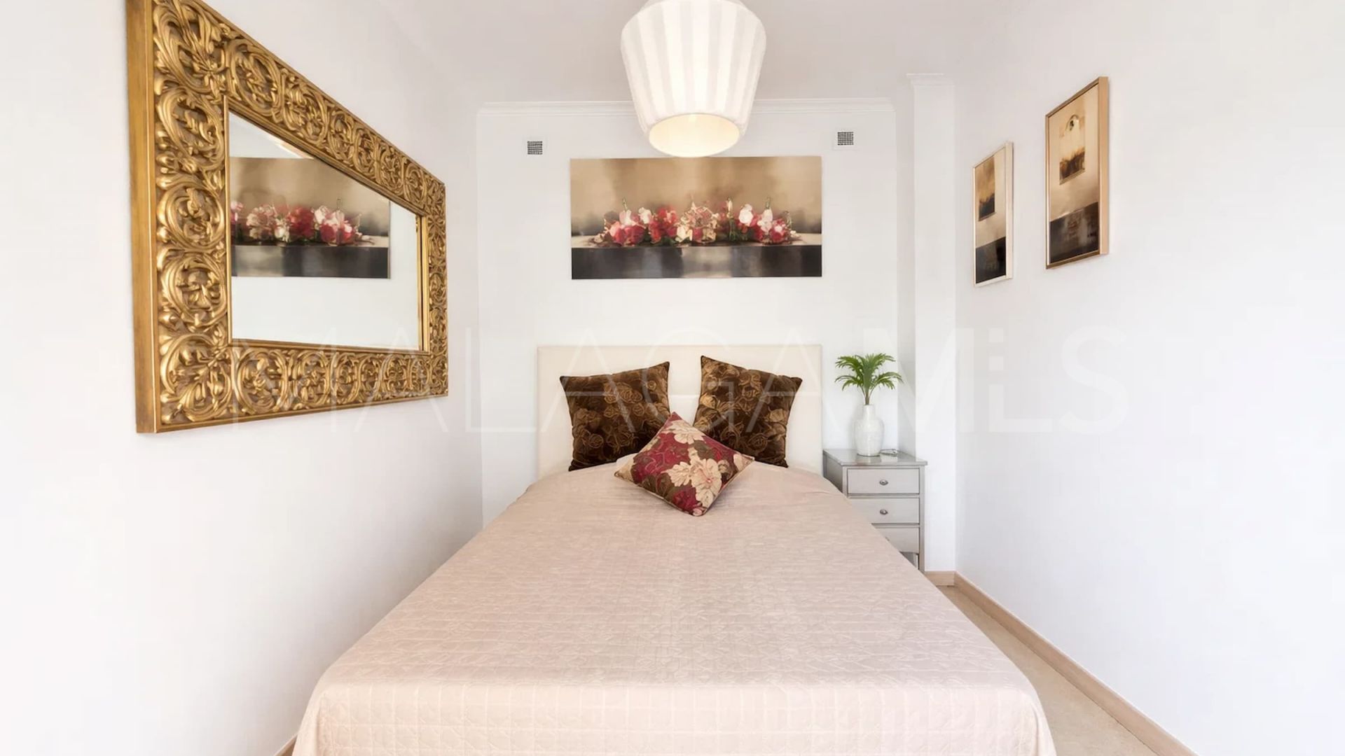 Markplanslägenhet for sale in Princesa Kristina