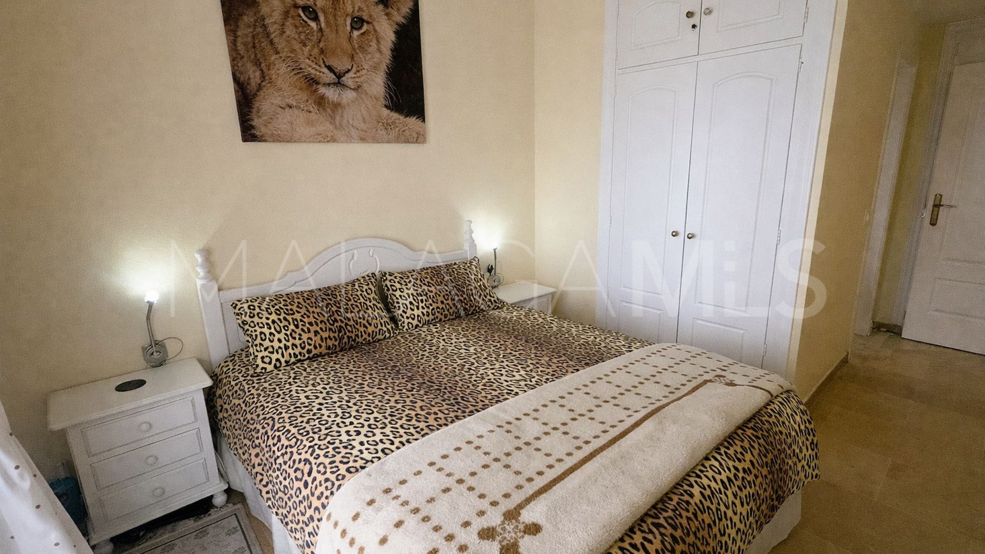 Markplanslägenhet for sale in La Duquesa