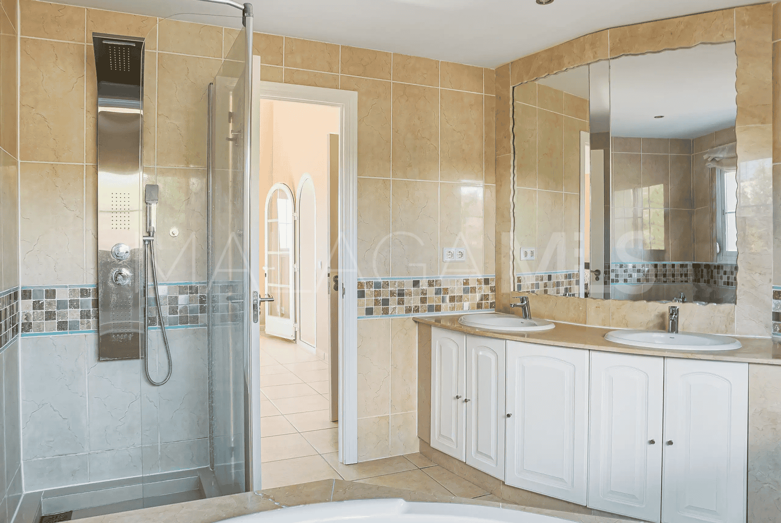 Villa for sale in Valle Romano