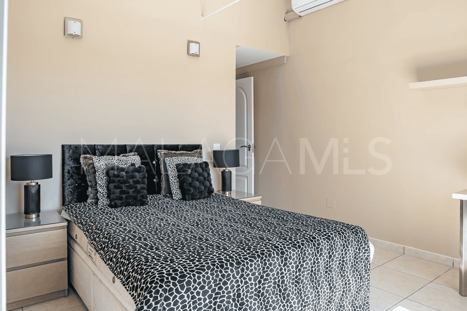 Villa for sale in Valle Romano