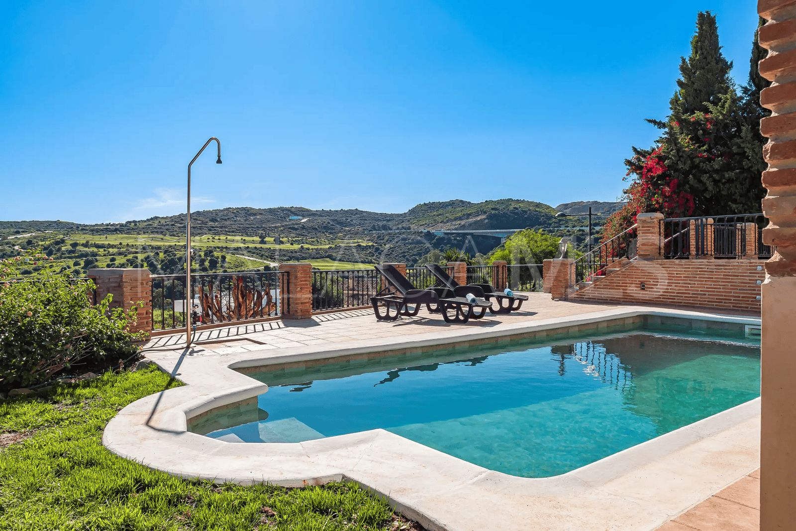 Villa for sale in Valle Romano