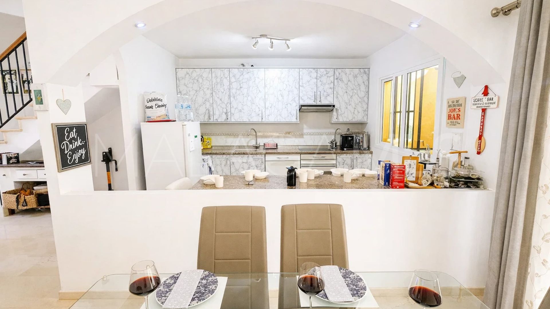 Adosado with 3 bedrooms a la venta in Manilva