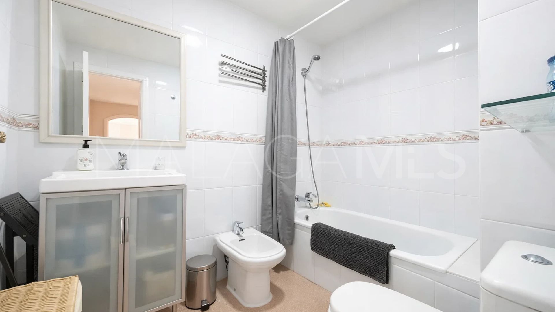 For sale Sabinillas apartment