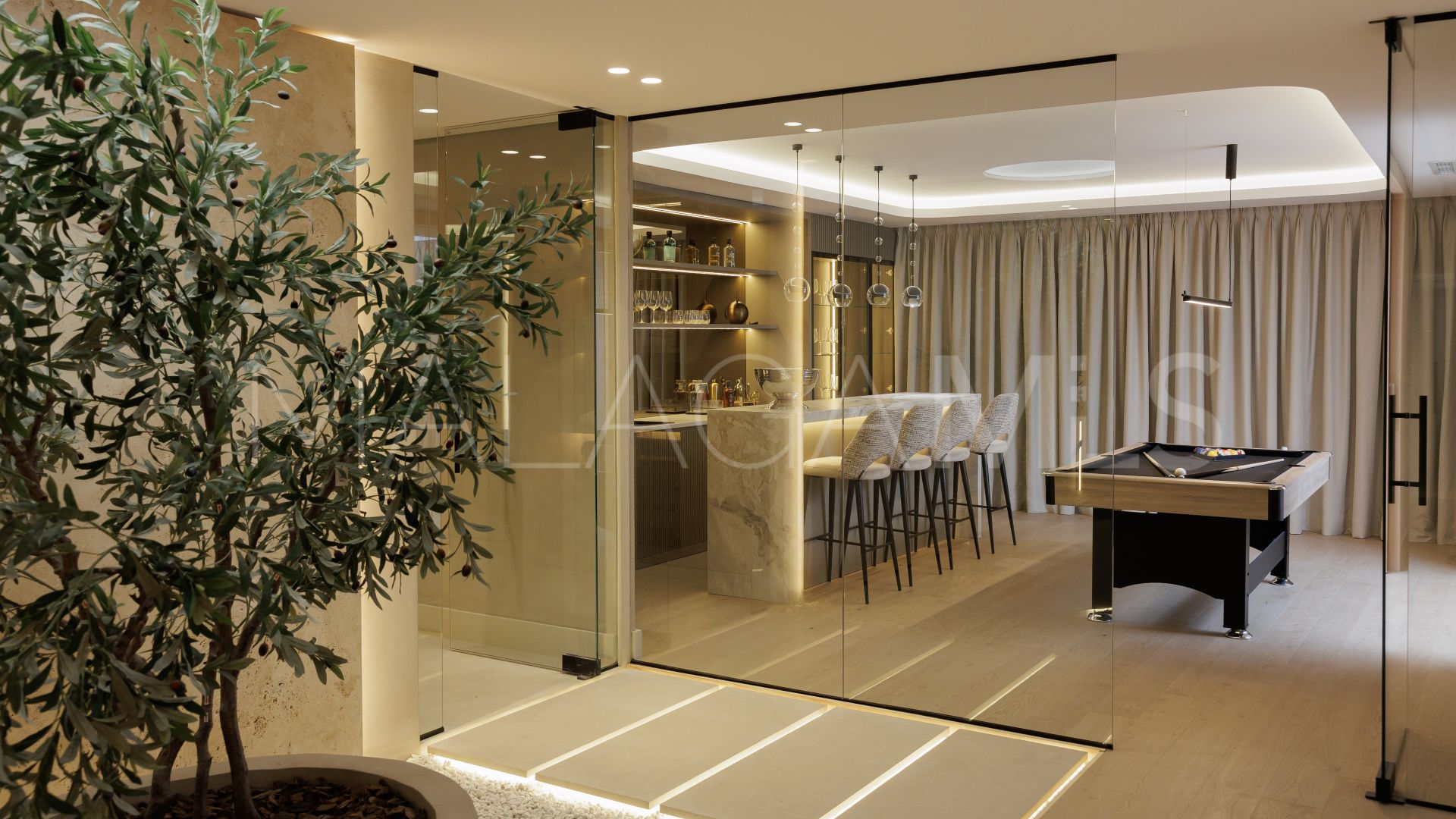 Sierra Blanca, villa a la venta with 6 bedrooms