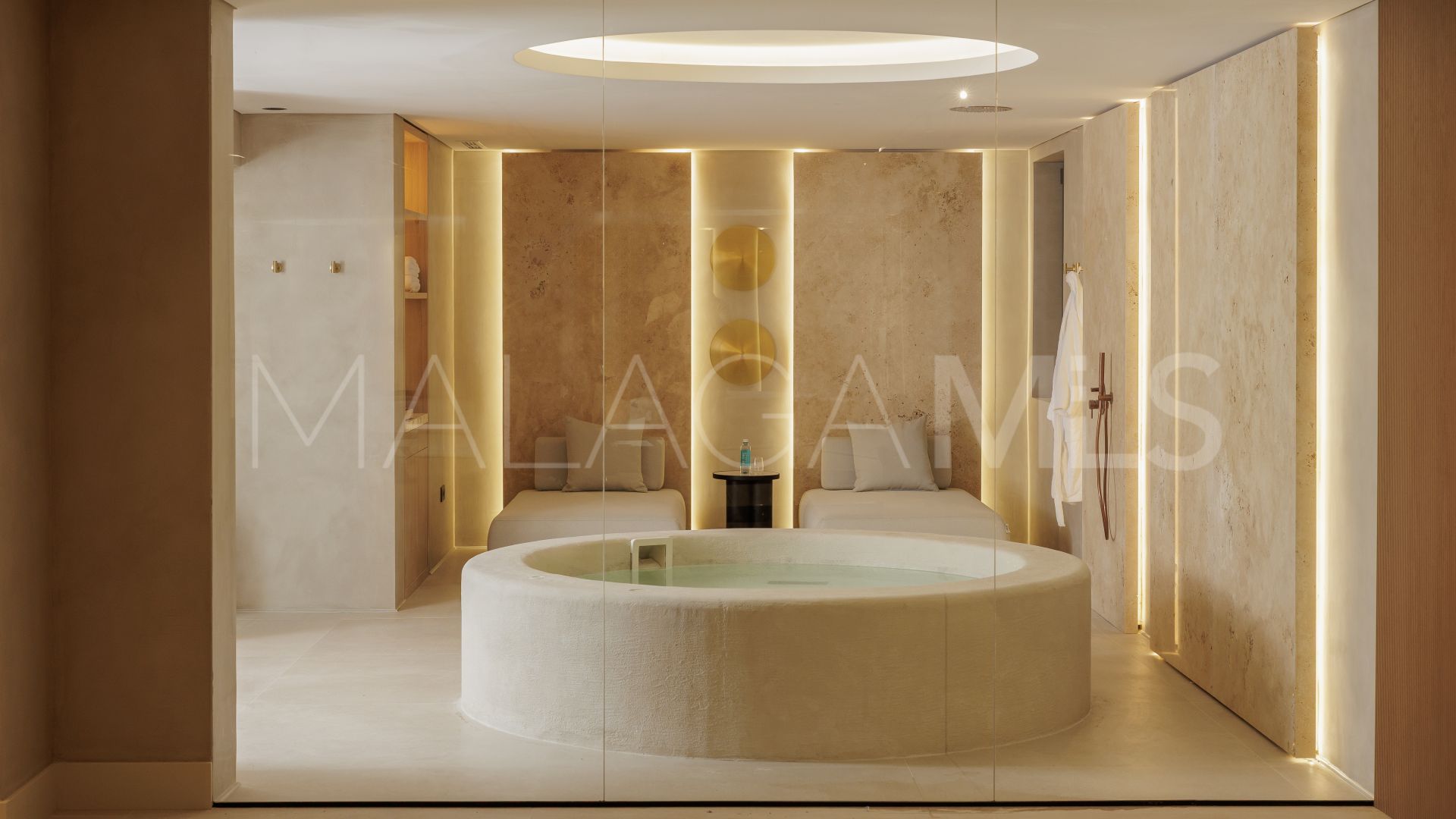 Sierra Blanca, villa a la venta with 6 bedrooms