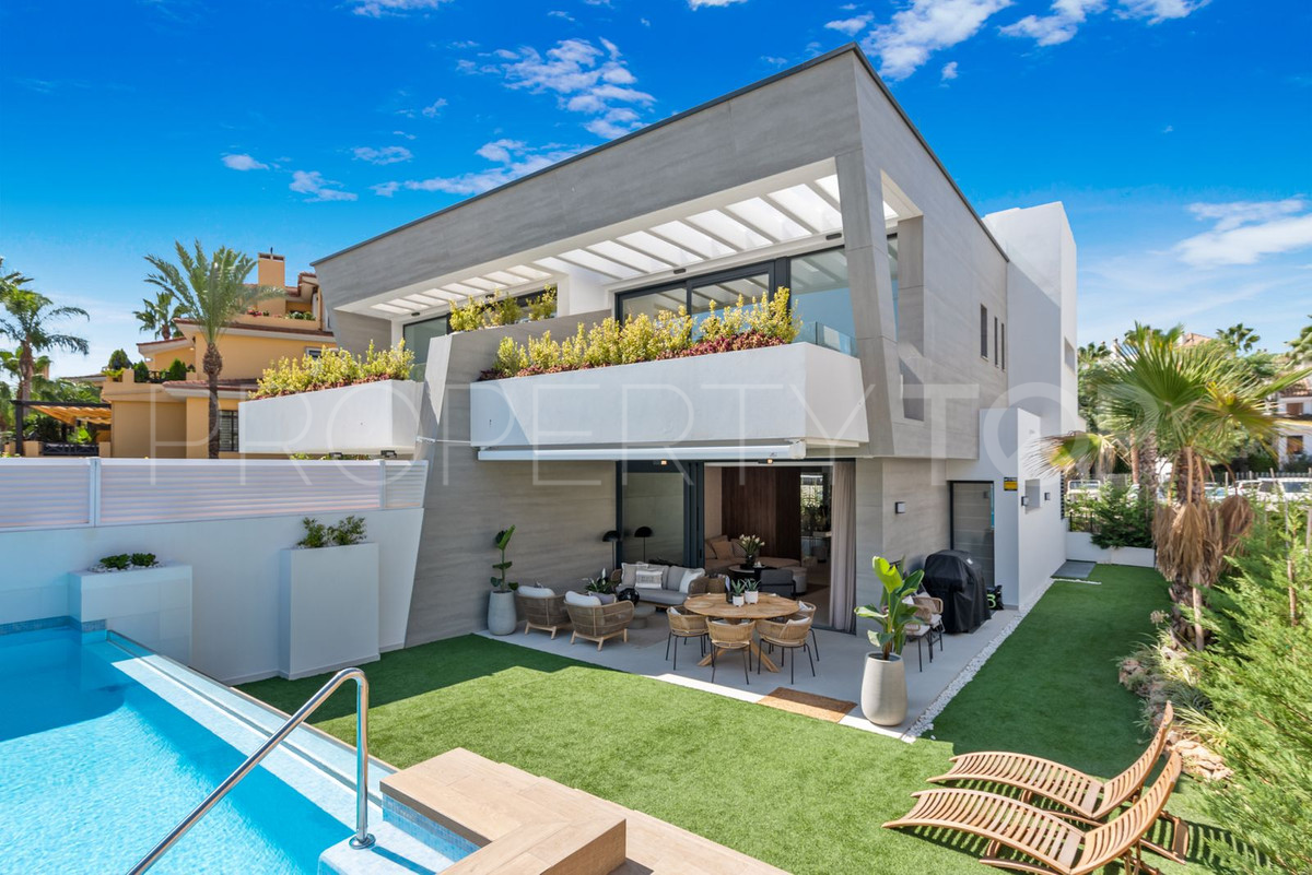 For sale Marbella - Puerto Banus 5 bedrooms semi detached house