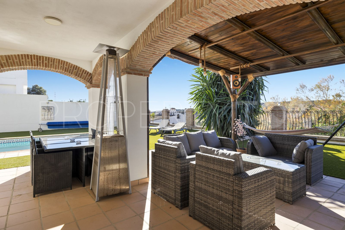 Estepona Hills, villa de 4 dormitorios en venta