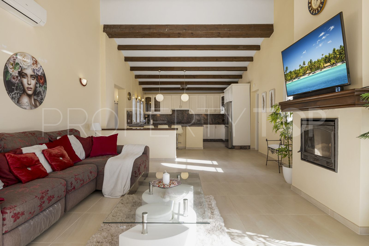 Estepona Hills, villa de 4 dormitorios en venta