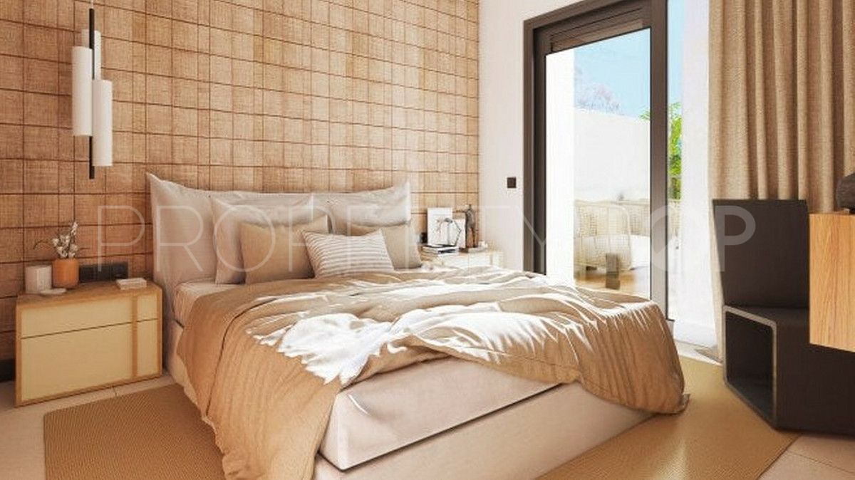 Nueva Andalucia, estudio en venta de 3 dormitorios