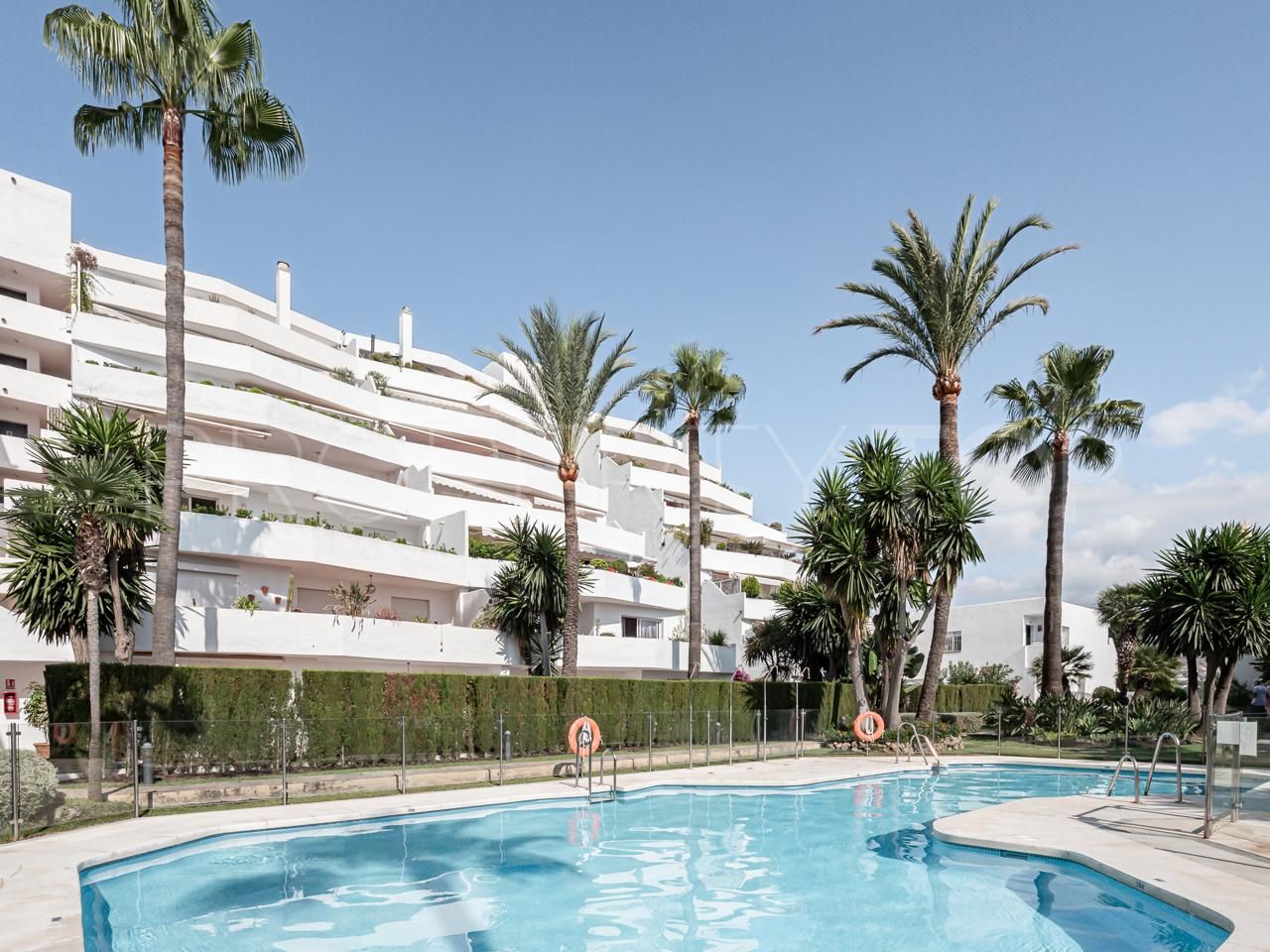 Comprar estudio en Las Lomas de Marbella con 4 dormitorios